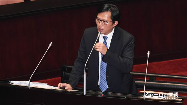 大法官審查　黃國昌表態反對張瓊文