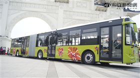 北市推雙節巴士　公運處提供　