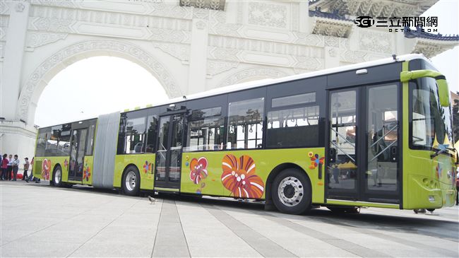 北市要推毛毛蟲巴士　安全性遭質疑