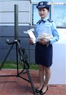 機動式高空探空觀測系統，利用高空氣球攜帶發射機升空。（記者邱榮吉/攝影）