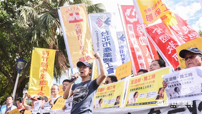 還在吵7天假？這群上班族竟有寒暑假