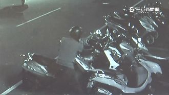 醉男推倒路邊車　正義哥勸阻遭吐口水