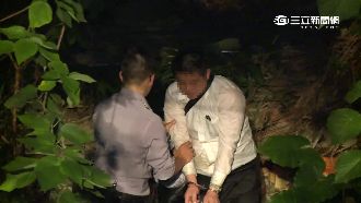酒駕怕丟工作　男急跳臭水溝避酒測