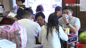 觀光,觀光客,魯肉飯,小黃,計程車,司機,自助洗車,停車場,零錢,便當