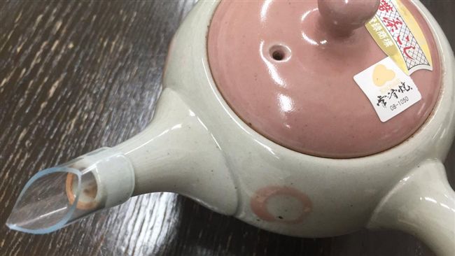 茶壺上的塑膠管套　真正用途是...