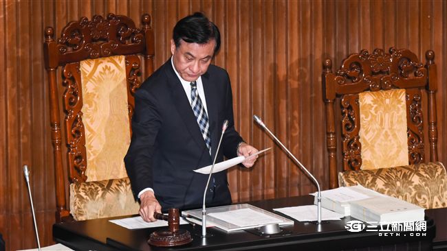 就服法修正案三讀　移工滿三年免出境
