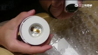 新相機瑕疵送修　廠商退貨還「分屍」
