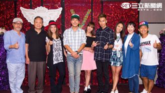 魏蔓吻技如何？王傳一誇獎：很正直