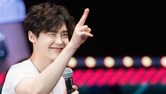 李鍾碩透露今晚去「這間店」嗑宵夜！