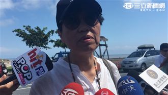 參訪現神秘人物　柯與「她」啥關係？