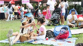 不捨！台灣平均每天有1.3個孩子可能被遺棄