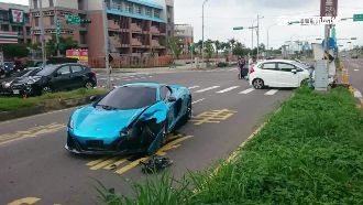 撞超跑別擔心　「超額責任險」能救急