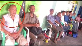 遭海盜挾持5年獲釋 26人質抵肯亞