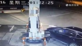 加油站,爭執,員工,撞擊,駕駛,冷血,喪心病狂