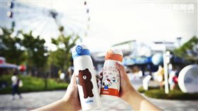 就愛和你賴在一起！凱蒂貓、熊大聯『萌』登場