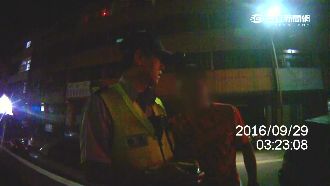 酒駕男丟包女友　女辯「第一天認識」