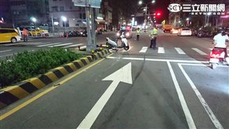 2車不甩警攔查　衝撞警車分道逃亡