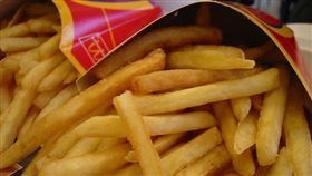薯條、麥當勞薯條／flickr－WarOnTomato
（https://www.flickr.com/photos/27606531@N02/2890045156/in/photolist-5poeJL-b74BHe-akQp2D-oxndnJ-aMR7jK-ozbHFL-fTX2Qt-8A42r4-7U3fVk-54azJB-oCd52n-dQSJip-c1j4uh-pADzsc-cjUev3-bvVVKe-c7C2Q1-m2xjhN-4UnJT3-d5BP9N-9CHLQ6-9i4HgY-dMm5Ji-dQYPjU-5aqgfW-9C9H8Y-dkeg6t-cagc5W-a2CqqM-ddnBWi-wPrMjV-eb4rD4-pp55LT-dq3sLL-cg4KoW-9dfE5A-csHYGj-a3Rrg3-gTwFut-8sXmZu-a2F73f-fv89hn-9tUveB-dTHNCj-9xkbpR-9nrA5A-9UJfdU-cfvikw-eba4oh-7QLVmD）