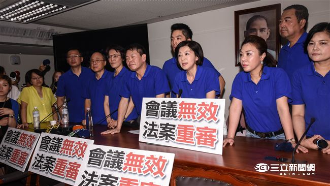 一例一休議事錄未確定　朝野明再攻防