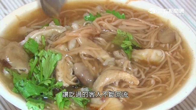 料多到滿出來！基隆大腸麵線人氣夯