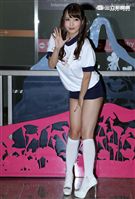 日本女優友田彩也香代言「校花的貼身高手」手遊，來台尋找貼身保護的高手。（記者邱榮吉/攝影）