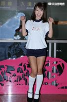 日本女優尾上若葉代言「校花的貼身高手」手遊，來台尋找貼身保護的高手。（記者邱榮吉/攝影）