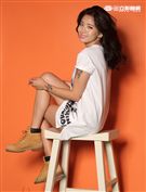 曖維多媒體/SEXY NUTS性感誌48期，陳艾琳拍攝現場。（記者邱榮吉/側拍）