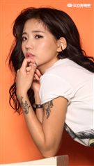 曖維多媒體/SEXY NUTS性感誌48期，陳艾琳拍攝現場。（記者邱榮吉/側拍）