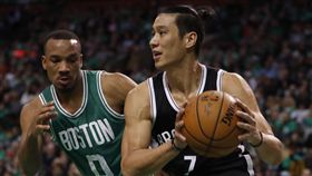 林書豪轉隊首戰(路透)