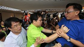 衛環委員會衝突　圖／記者林敬旻攝