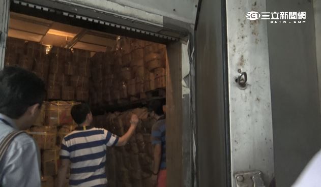 男囤積胡蘿蔔300噸　10萬元交保