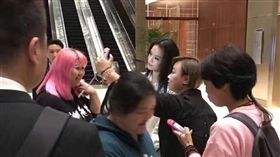 舒淇出席上海活動2 圖／翻攝自峳一微博
http://ww2.sinaimg.cn/mw690/915c6dd7gw1f974wddenjj20qo0zkn2g.jpg