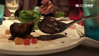 有陷阱？這道「甜點」竟讓他牙齒斷了