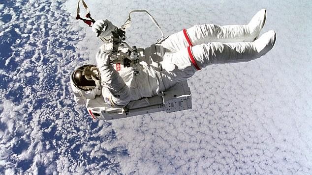 新埋葬方法？遺體丟太空可孕育新生命