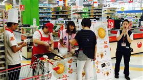 你簽名我捐10元！大潤發拚30萬元弱勢基金