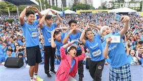 一家人Run For Children　許淑淨帶頭跑