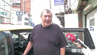 運將出聲了！控李妍憬踹車、罵三字經