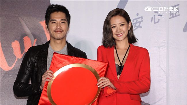 藍正龍為妹妹站台　安心亞哽咽淚謝哥