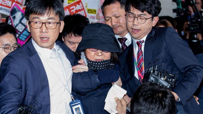 濫權讓愛女進名校　崔順實遭判刑