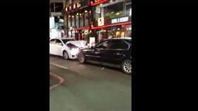 台中　車禍　豐田　BMW 翻攝影片