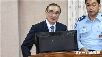 遭逼唱國歌　馮世寬：不接受無理要求