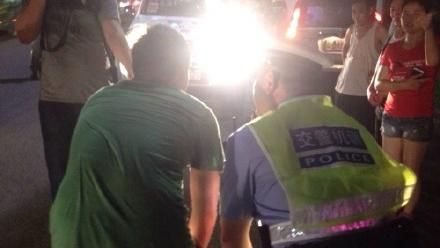 愛亂開遠光燈　新罰則「看燈一分鐘」