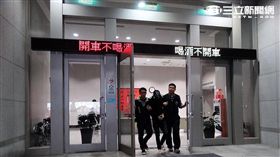 殺警案共犯鄭森文擁槍自重再遭警方逮捕（翻攝畫面）