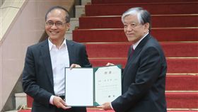 行政院長林全，義美食品公司總經理高志明。記者盧素梅攝