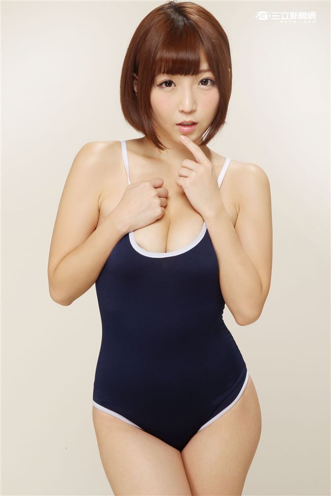 佐倉絆出道2週年，現在已經走出自己的風格，也成了KMP集團的招牌女優。（記者邱榮吉/攝影）