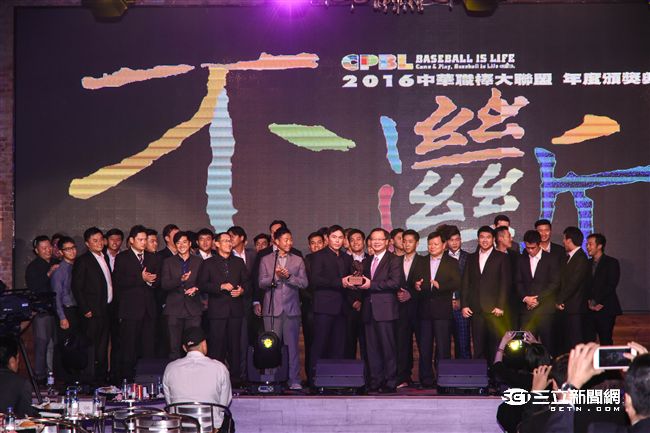中華職棒27年頒獎典禮　圖／記者林敬旻攝