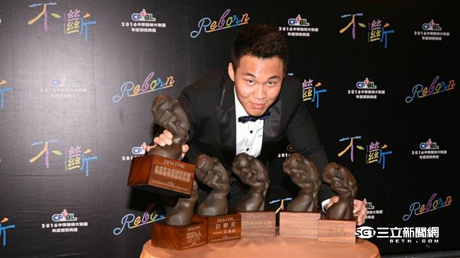 中職27年年度MVP　桃猿隊王柏融