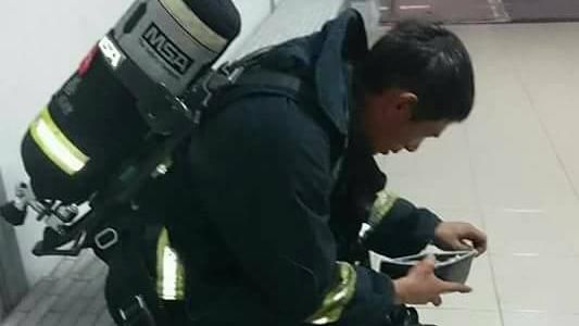 全副裝備看皮夾…義消救火車被拖吊