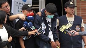 志願役士兵缺錢買菸  搶女大生皮包被逮_中央社