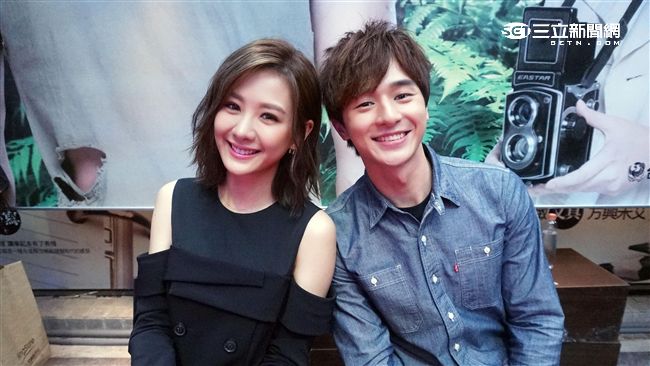 澤蜜合體！安心亞張軒睿合體簽書會